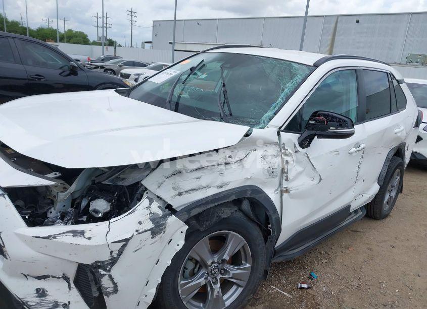 Photo 6 of 2022 Toyota Rav4 XLE (VIN 2T3P1RFV6NC268137)