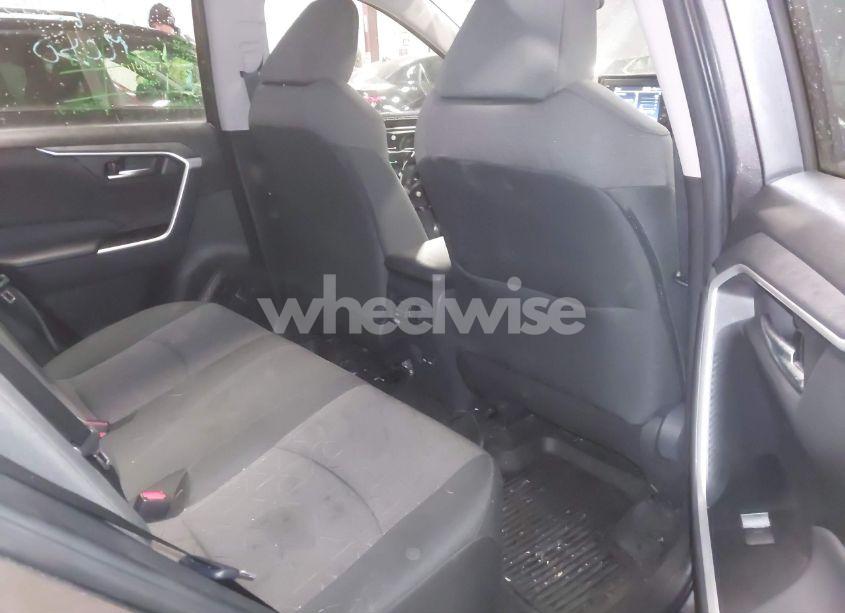 Photo 8 of 2022 Toyota Rav4 XLE (VIN 2T3P1RFV6NC322178)