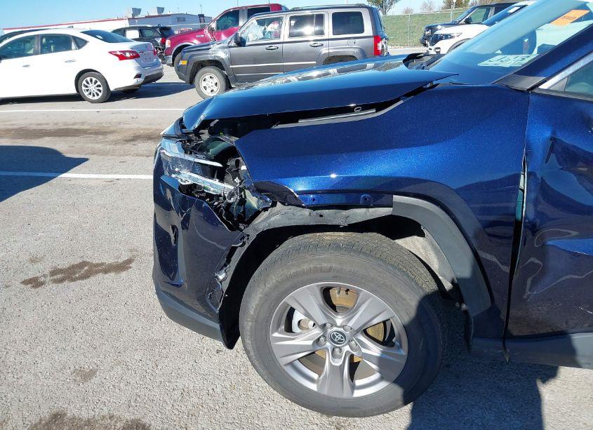 Photo 18 of 2022 Toyota Rav4 XLE (VIN 2T3P1RFV6NW263339)