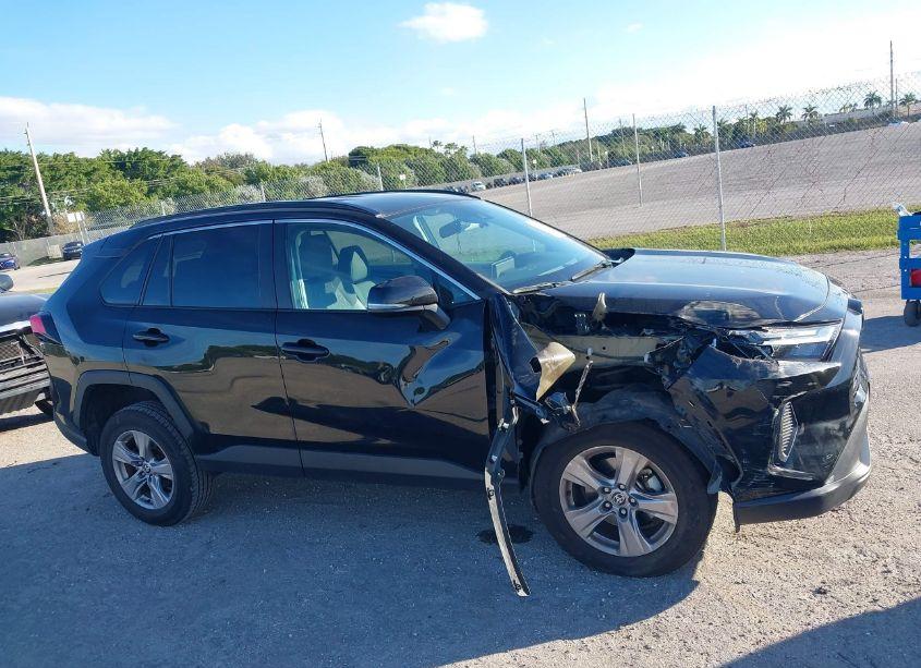 Photo 13 of 2022 Toyota Rav4 XLE (VIN 2T3P1RFV6NW271585)