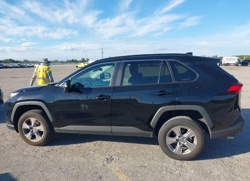 Photo 14 of 2022 Toyota Rav4 XLE (VIN 2T3P1RFV6NW271585)