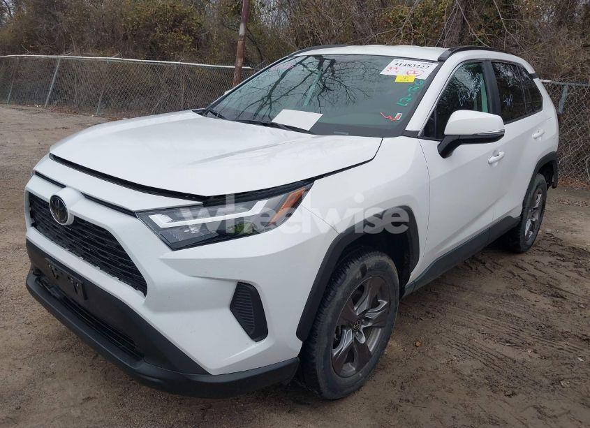 Photo 2 of 2024 Toyota Rav4 XLE (VIN 2T3P1RFV6RC421914)