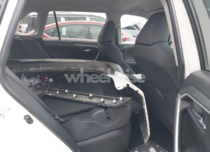 Photo 8 of 2024 Toyota Rav4 XLE (VIN 2T3P1RFV6RC421914)