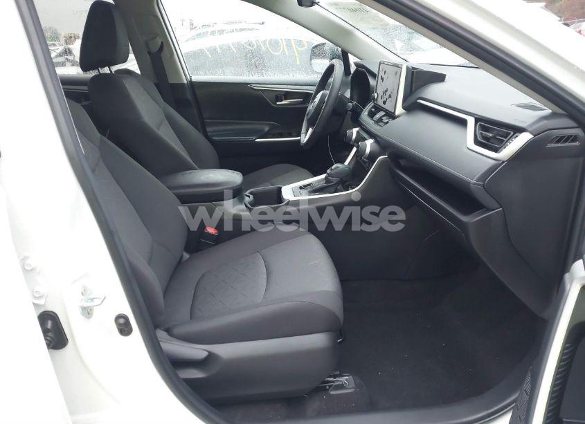 Photo 5 of 2024 Toyota Rav4 XLE (VIN 2T3P1RFV6RC436087)