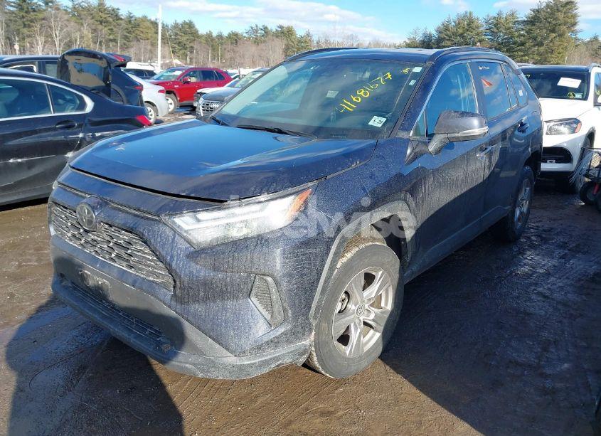 Photo 2 of 2024 Toyota Rav4 XLE (VIN 2T3P1RFV6RW455348)