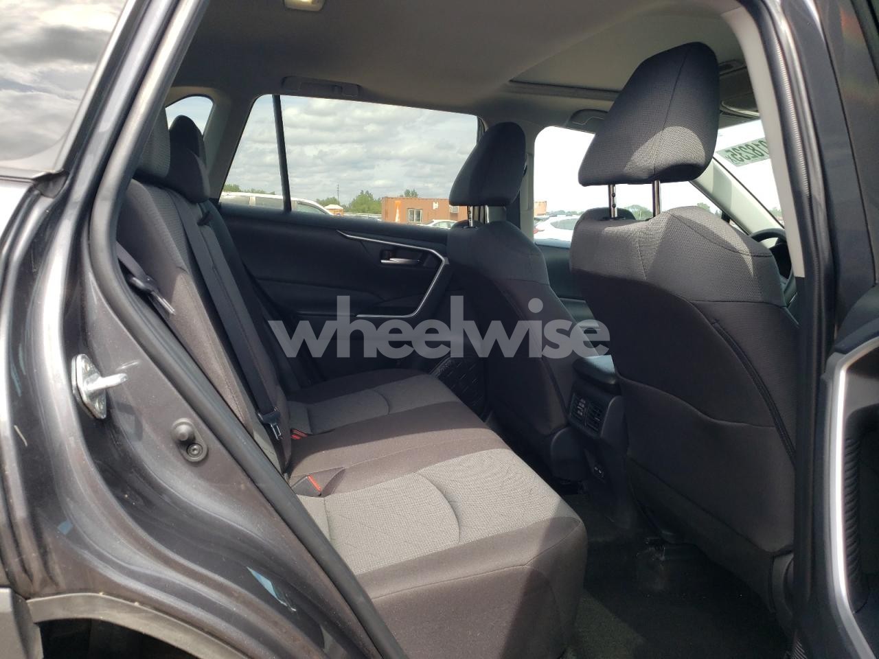 Photo 10 of 2024 TOYOTA RAV4 XLE (VIN 2T3P1RFV6RW470092)