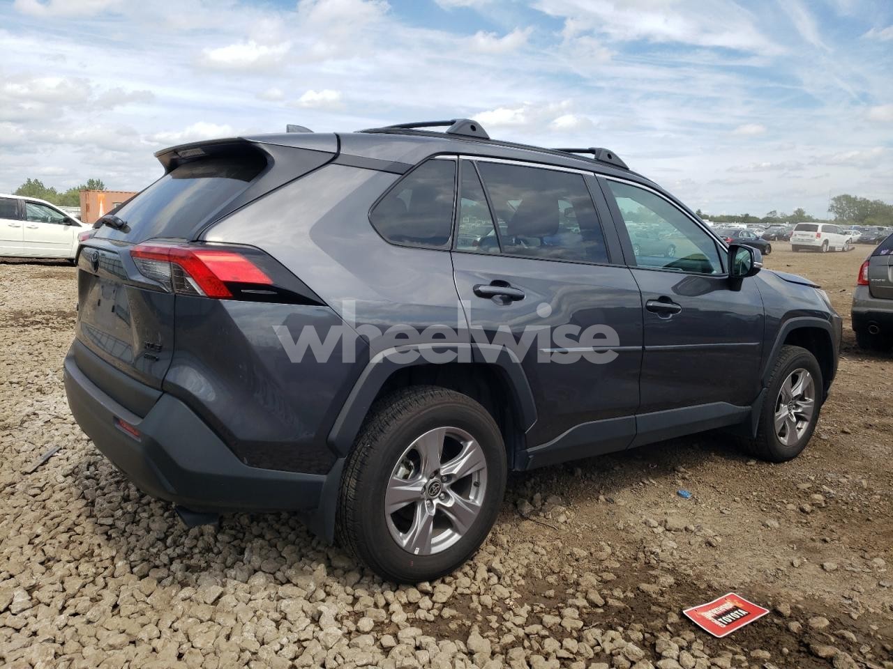 Photo 3 of 2024 TOYOTA RAV4 XLE (VIN 2T3P1RFV6RW470092)