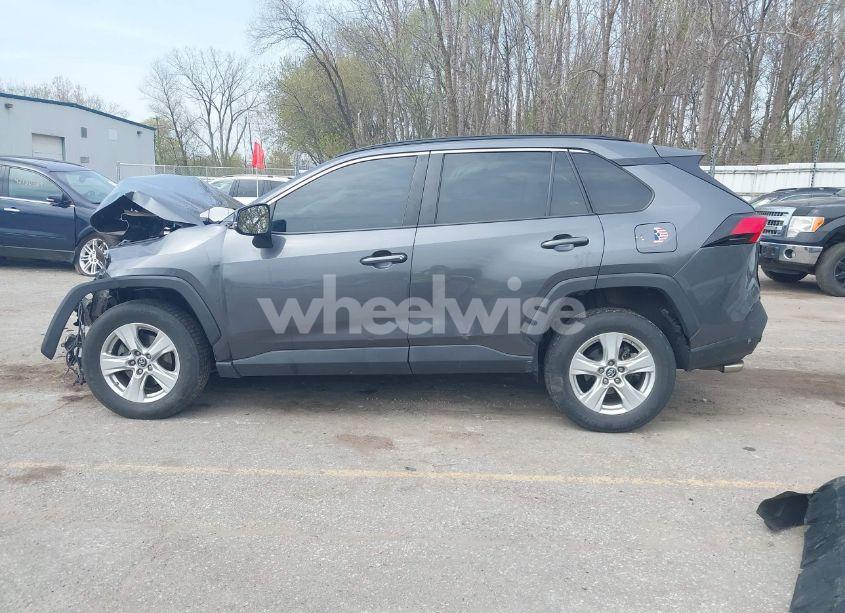 Photo 15 of 2019 Toyota Rav4 XLE (VIN 2T3P1RFV7KC007112)