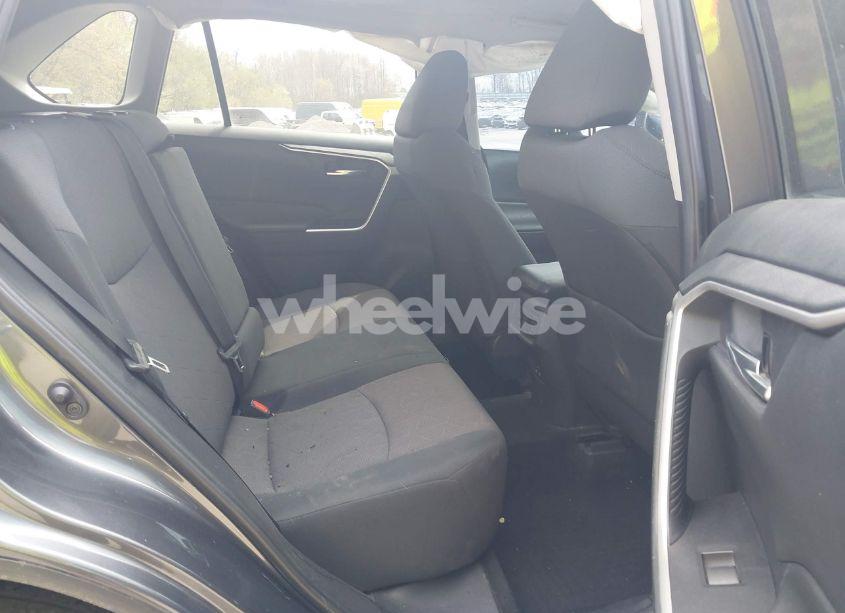 Photo 8 of 2019 Toyota Rav4 XLE (VIN 2T3P1RFV7KC007112)