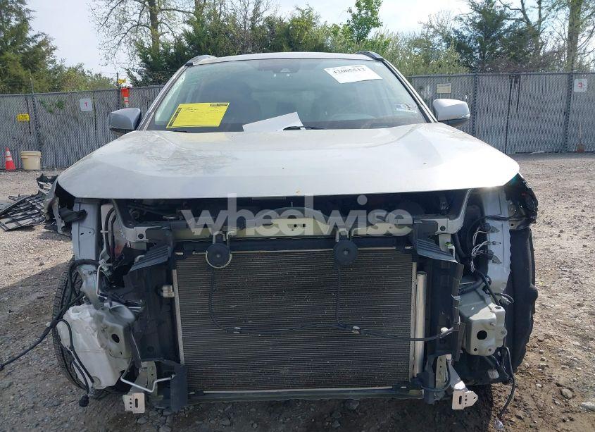 Photo 13 of 2019 Toyota Rav4 XLE (VIN 2T3P1RFV7KW063940)