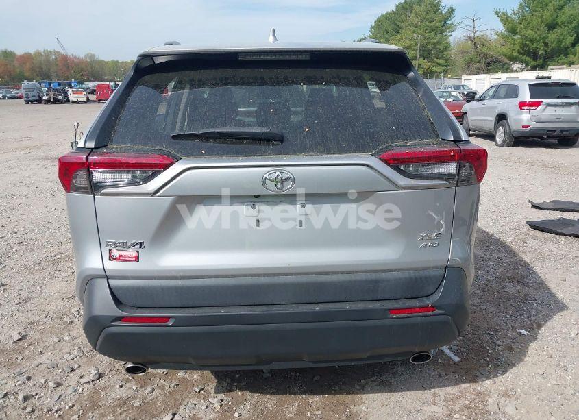 Photo 17 of 2019 Toyota Rav4 XLE (VIN 2T3P1RFV7KW063940)