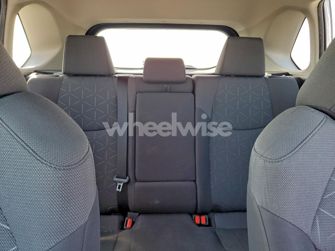 Photo 10 of 2020 TOYOTA RAV4 XLE (VIN 2T3P1RFV7LW094994)