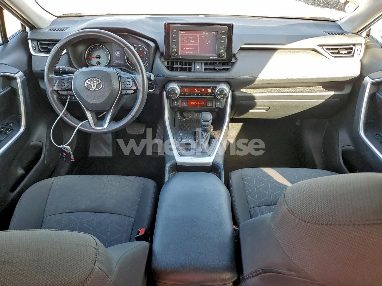 Photo 8 of 2020 TOYOTA RAV4 XLE (VIN 2T3P1RFV7LW094994)