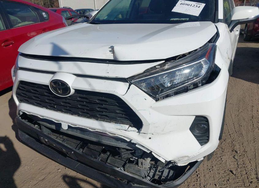 Photo 6 of 2021 Toyota Rav4 XLE (VIN 2T3P1RFV7MC216174)