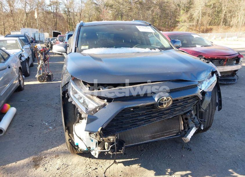 Photo 13 of 2021 Toyota Rav4 XLE (VIN 2T3P1RFV7MC252995)