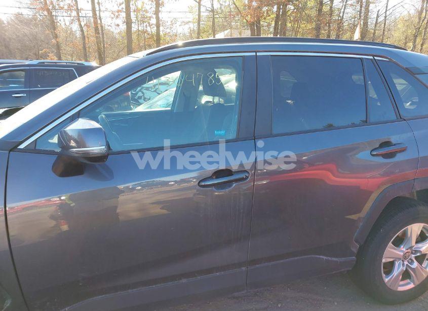 Photo 15 of 2021 Toyota Rav4 XLE (VIN 2T3P1RFV7MC252995)