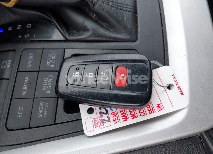 Photo 11 of 2021 Toyota Rav4 XLE (VIN 2T3P1RFV7MW154418)