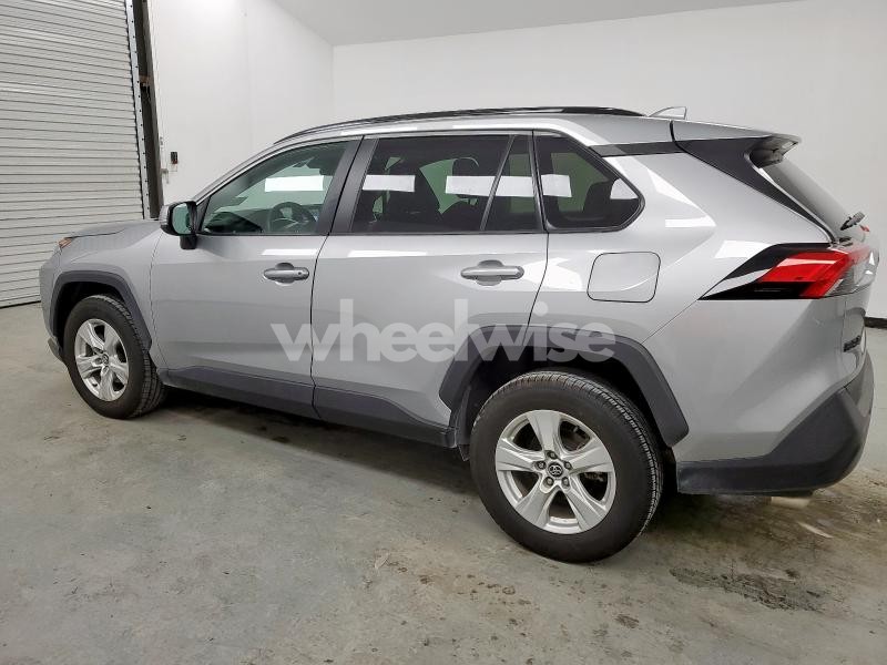 Photo 13 of 2021 TOYOTA RAV4 XLE (VIN 2T3P1RFV7MW160994)
