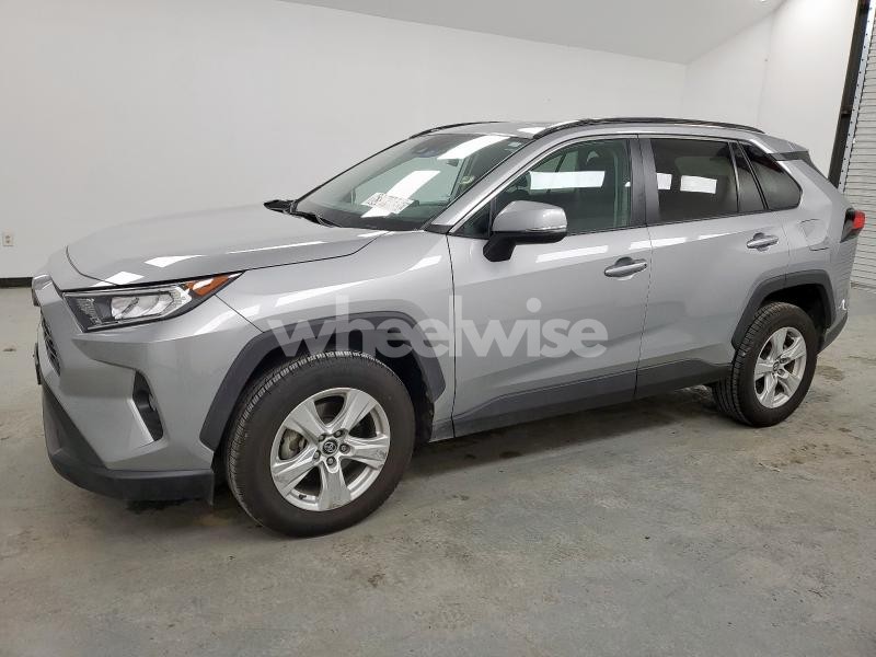 Photo 4 of 2021 TOYOTA RAV4 XLE (VIN 2T3P1RFV7MW160994)