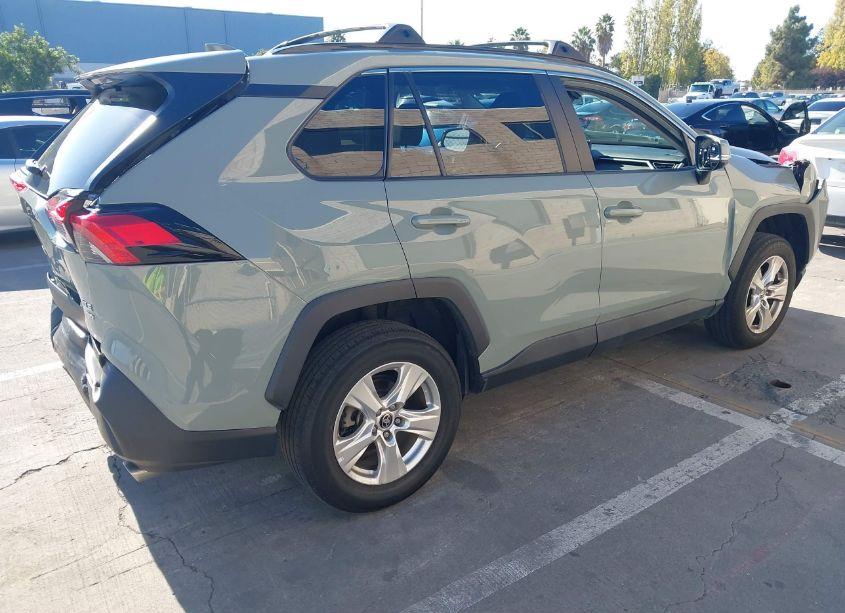 Photo 4 of 2021 Toyota Rav4 XLE (VIN 2T3P1RFV7MW173468)