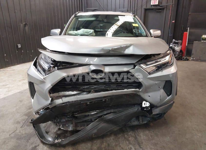Photo 12 of 2022 Toyota Rav4 XLE (VIN 2T3P1RFV7NW271885)