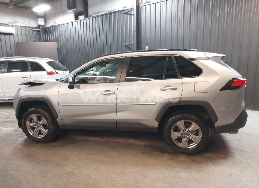 Photo 14 of 2022 Toyota Rav4 XLE (VIN 2T3P1RFV7NW271885)