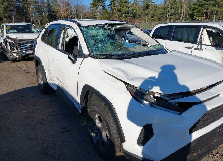 Photo 6 of 2024 Toyota Rav4 XLE (VIN 2T3P1RFV7RC394481)