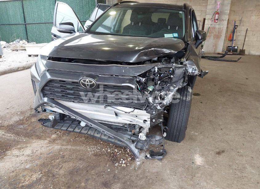 Photo 6 of 2024 Toyota Rav4 XLE (VIN 2T3P1RFV7RC441041)