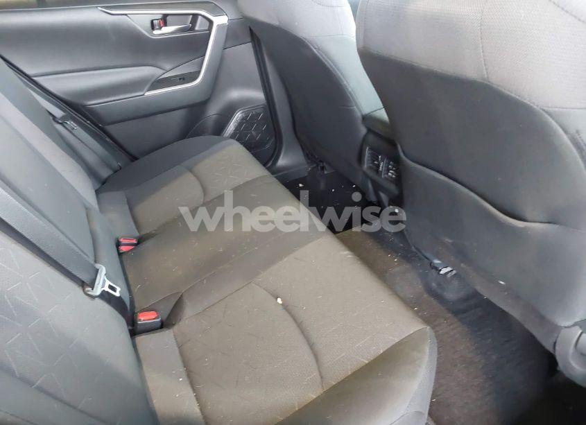 Photo 8 of 2024 Toyota Rav4 XLE (VIN 2T3P1RFV7RC441041)