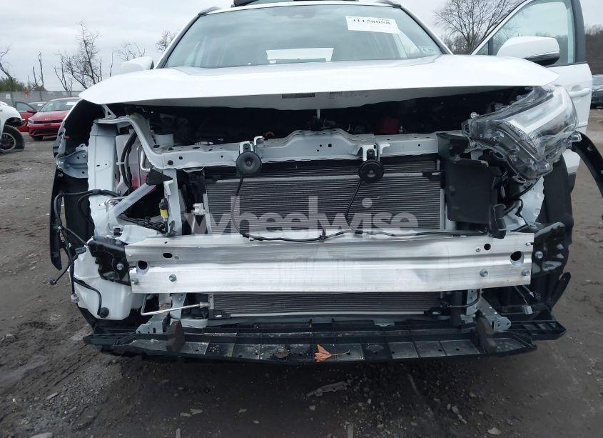 Photo 6 of 2024 Toyota Rav4 XLE (VIN 2T3P1RFV7RC460883)