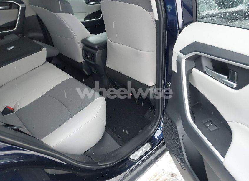 Photo 8 of 2024 Toyota Rav4 XLE (VIN 2T3P1RFV7RW482834)