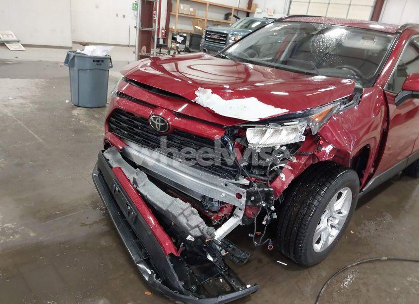 Photo 6 of 2019 Toyota Rav4 XLE (VIN 2T3P1RFV8KC004235)