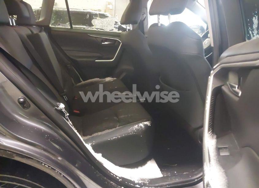 Photo 8 of 2019 Toyota Rav4 XLE (VIN 2T3P1RFV8KC006664)