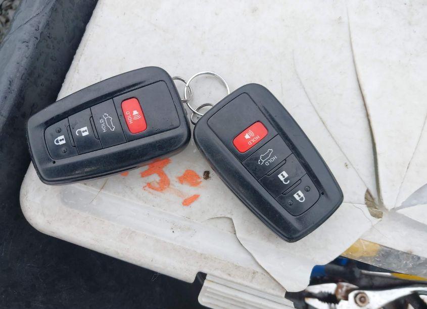 Photo 11 of 2019 Toyota Rav4 XLE (VIN 2T3P1RFV8KW033412)