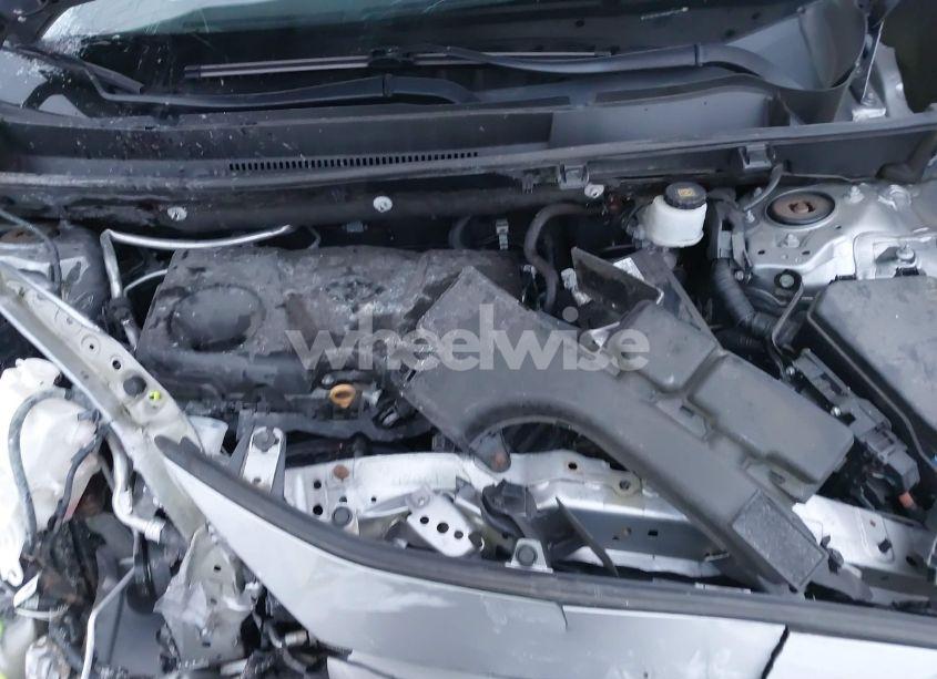 Photo 10 of 2019 Toyota Rav4 XLE (VIN 2T3P1RFV8KW053966)