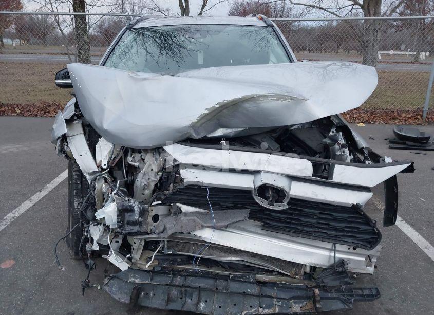 Photo 11 of 2019 Toyota Rav4 XLE (VIN 2T3P1RFV8KW053966)