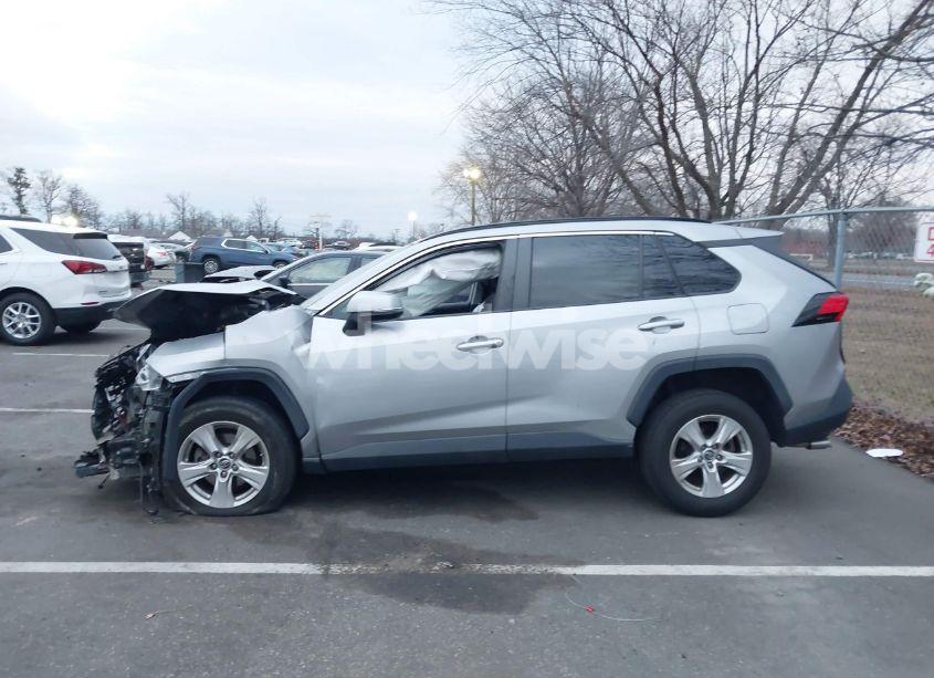 Photo 13 of 2019 Toyota Rav4 XLE (VIN 2T3P1RFV8KW053966)