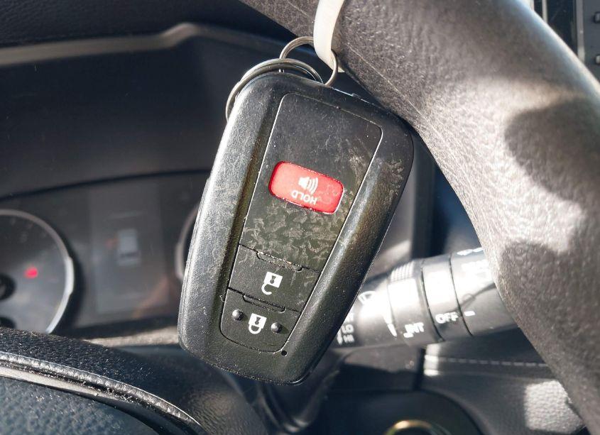 Photo 11 of 2020 Toyota Rav4 XLE (VIN 2T3P1RFV8LC075615)