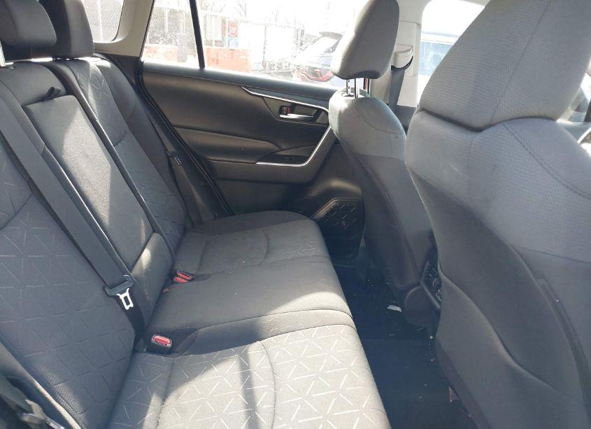 Photo 8 of 2020 Toyota Rav4 XLE (VIN 2T3P1RFV8LC075615)