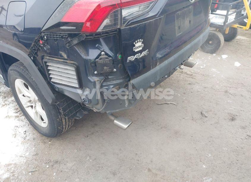 Photo 6 of 2020 Toyota Rav4 XLE (VIN 2T3P1RFV8LC124974)