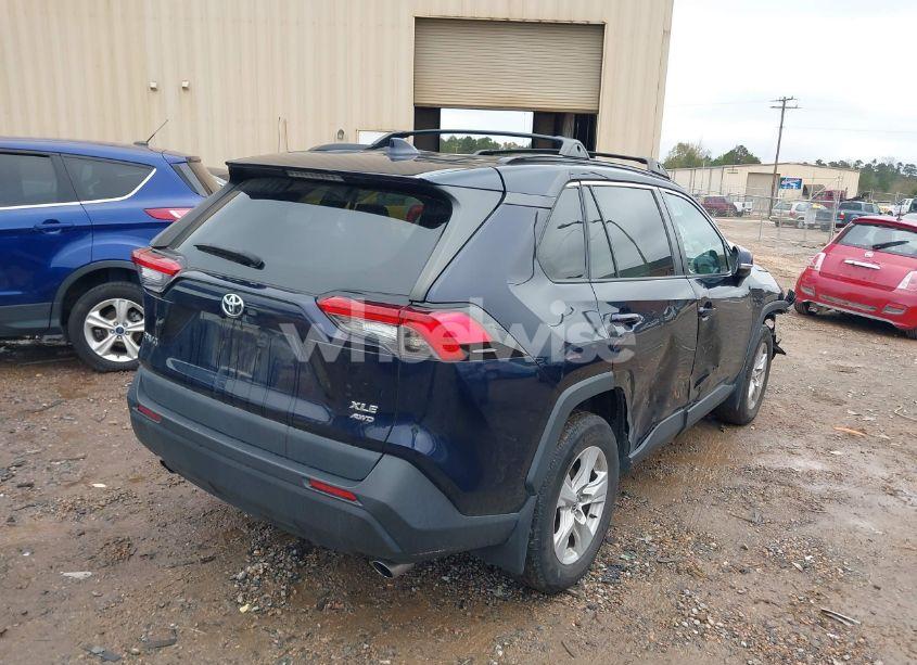 Photo 4 of 2020 Toyota Rav4 XLE (VIN 2T3P1RFV8LC125820)