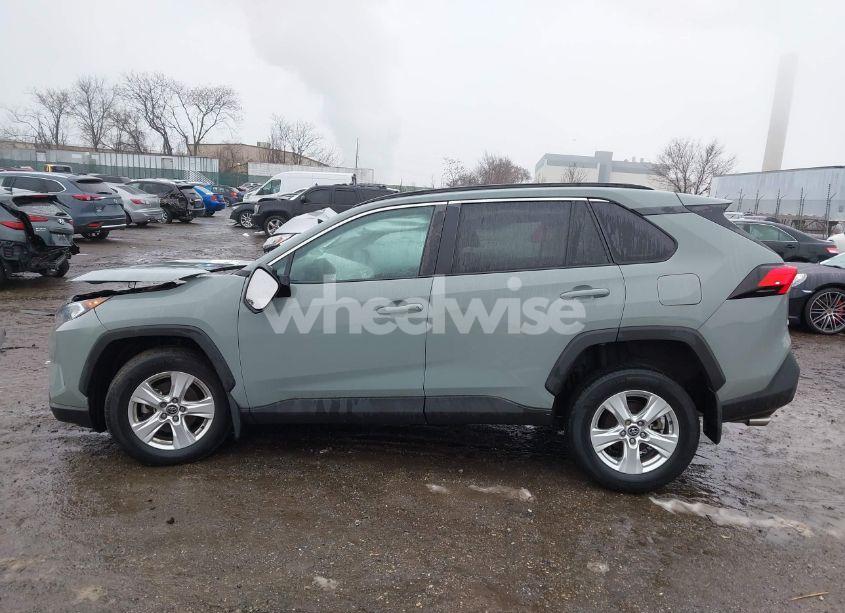Photo 14 of 2021 Toyota Rav4 XLE (VIN 2T3P1RFV8MC146202)