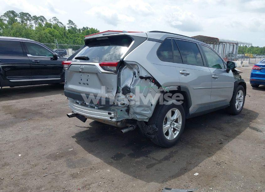 Photo 4 of 2021 Toyota Rav4 XLE (VIN 2T3P1RFV8MC242220)