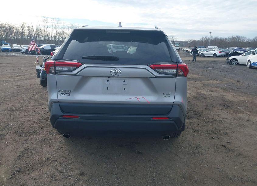 Photo 16 of 2021 Toyota Rav4 XLE (VIN 2T3P1RFV8MW143024)