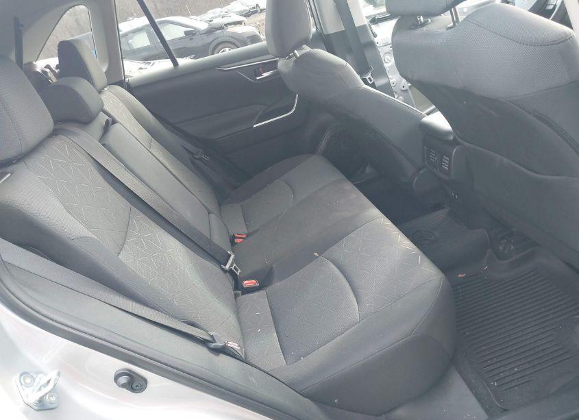 Photo 8 of 2021 Toyota Rav4 XLE (VIN 2T3P1RFV8MW143024)