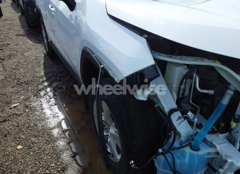 Photo 18 of 2021 Toyota Rav4 XLE (VIN 2T3P1RFV8MW145646)