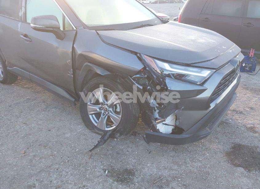 Photo 6 of 2022 Toyota Rav4 XLE (VIN 2T3P1RFV8NC257978)