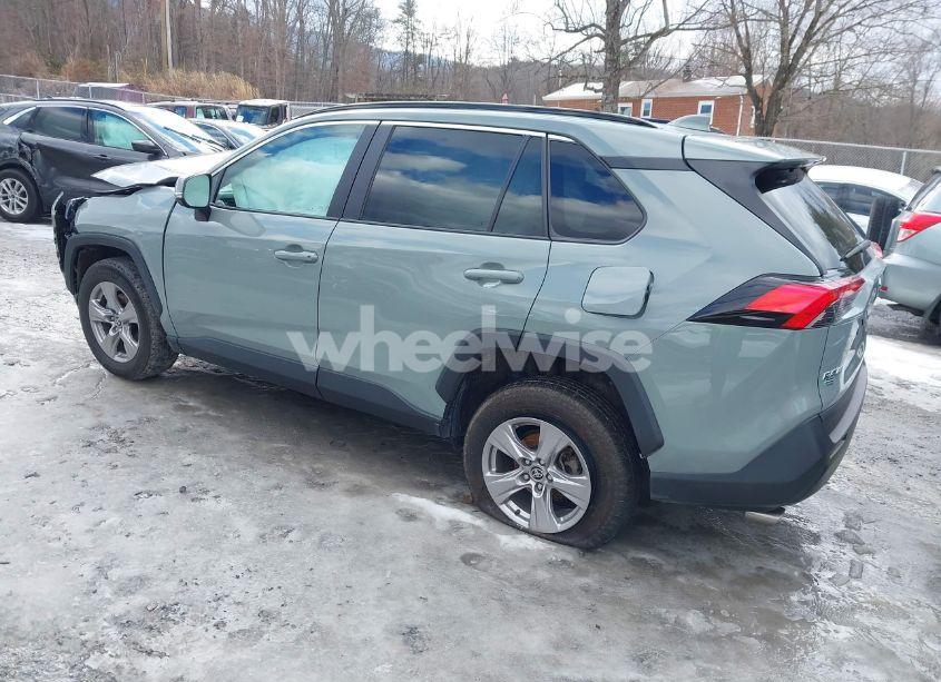 Photo 3 of 2022 Toyota Rav4 XLE (VIN 2T3P1RFV8NW272995)