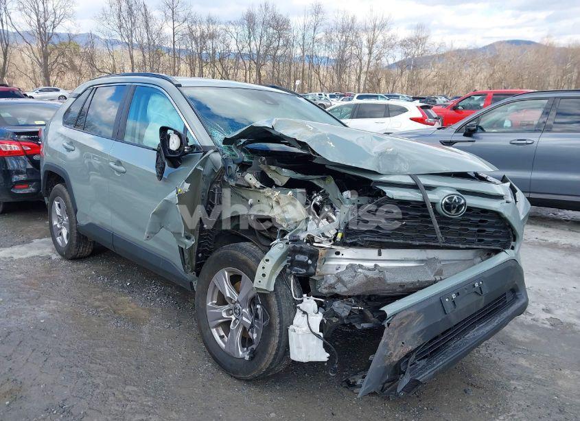 Photo 6 of 2022 Toyota Rav4 XLE (VIN 2T3P1RFV8NW272995)