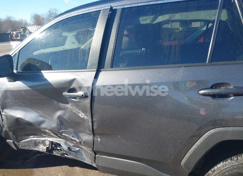 Photo 14 of 2022 Toyota Rav4 XLE (VIN 2T3P1RFV8NW278957)